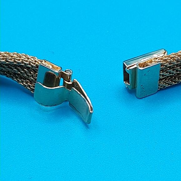 Vintage Small Mesh Collar Necklace, Mid Century, Gold Tone, 14 Inches - Picture 9 of 10